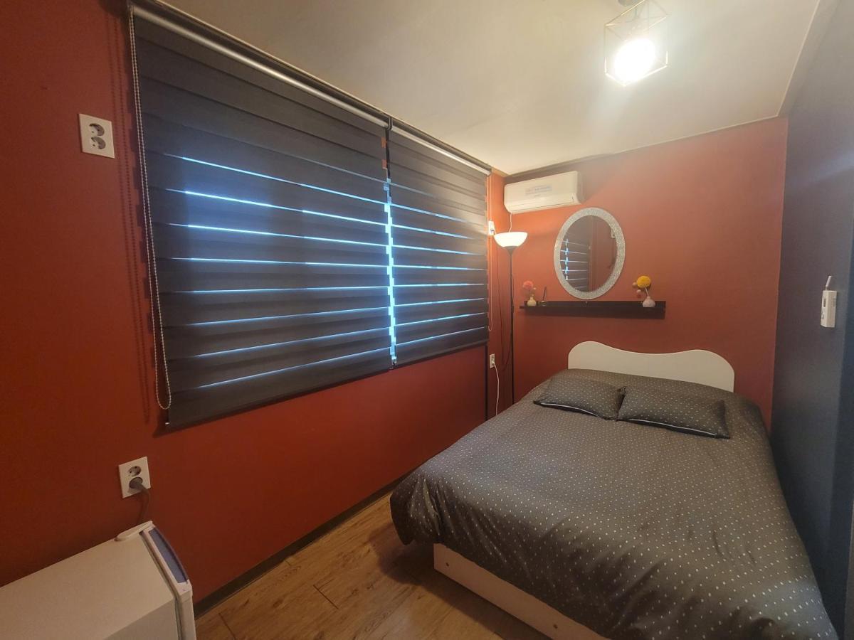Olive Hostel W Seoul Bagian luar foto
