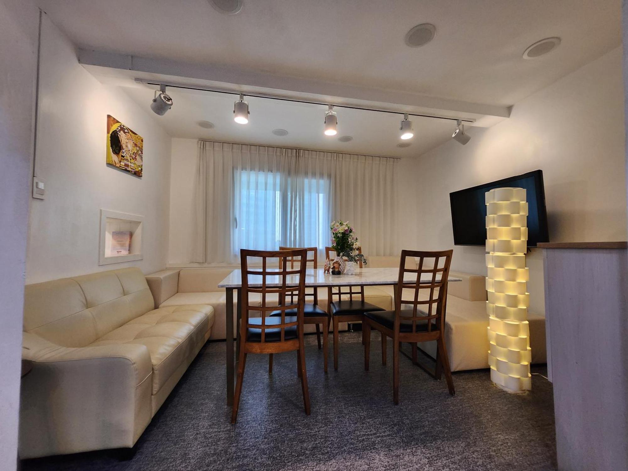 Olive Hostel W Seoul Bagian luar foto